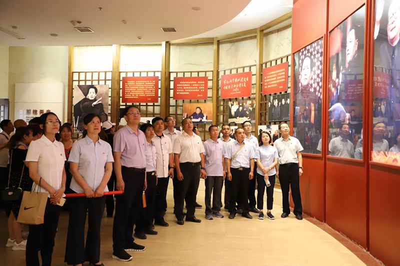 走進(jìn)革命圣地 領(lǐng)悟初心使命 —長(zhǎng)田實(shí)業(yè)黨支部開(kāi)展“慶七一”紅色教育活動(dòng)