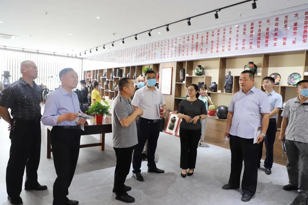 黨建聯(lián)盟聚合力 同心互聯(lián)促發(fā)展 ——濟(jì)北開發(fā)區(qū)服務(wù)類黨建聯(lián)盟企業(yè)見面會(huì)在長(zhǎng)田實(shí)業(yè)舉行