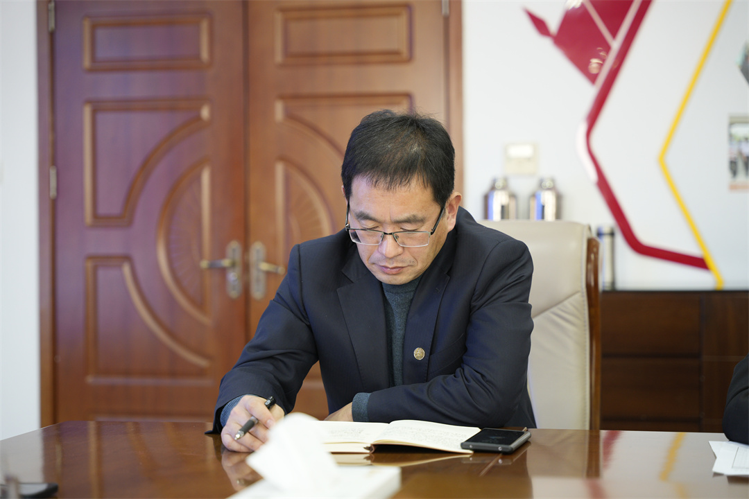 朱總個人.jpg