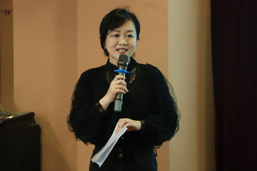 張朋講話.jpg